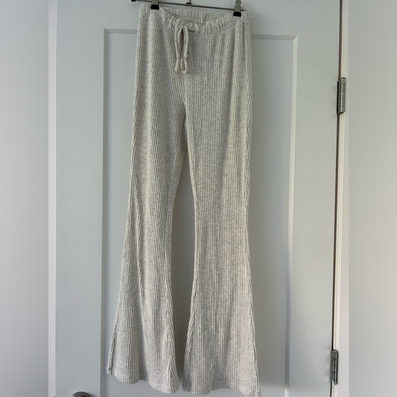 Aritzia Time Pant- Heather Oatmeal/ Light Birch-Size XS - Picture 1 of 1